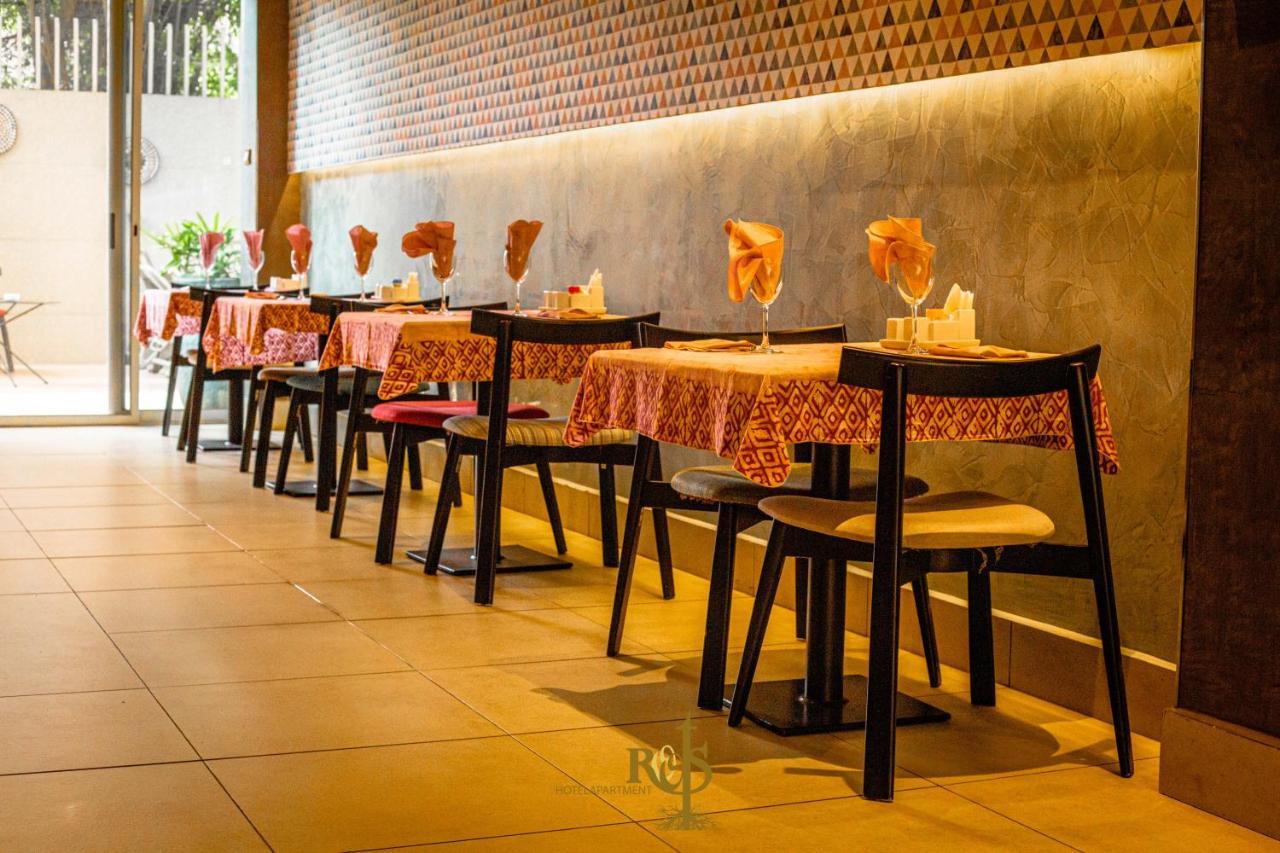 Roots Hotel Apartments أبيدجان المظهر الخارجي الصورة