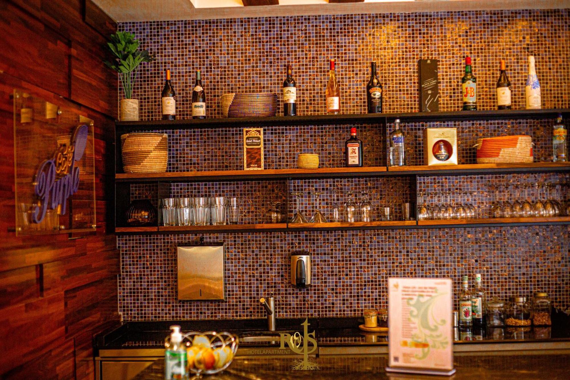 Roots Hotel Apartments أبيدجان المظهر الخارجي الصورة