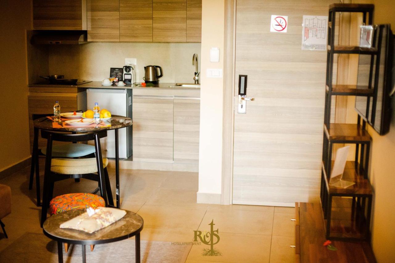 Roots Hotel Apartments أبيدجان المظهر الخارجي الصورة
