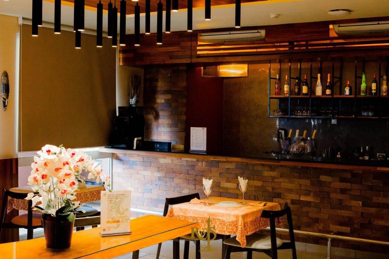 Roots Hotel Apartments أبيدجان المظهر الخارجي الصورة
