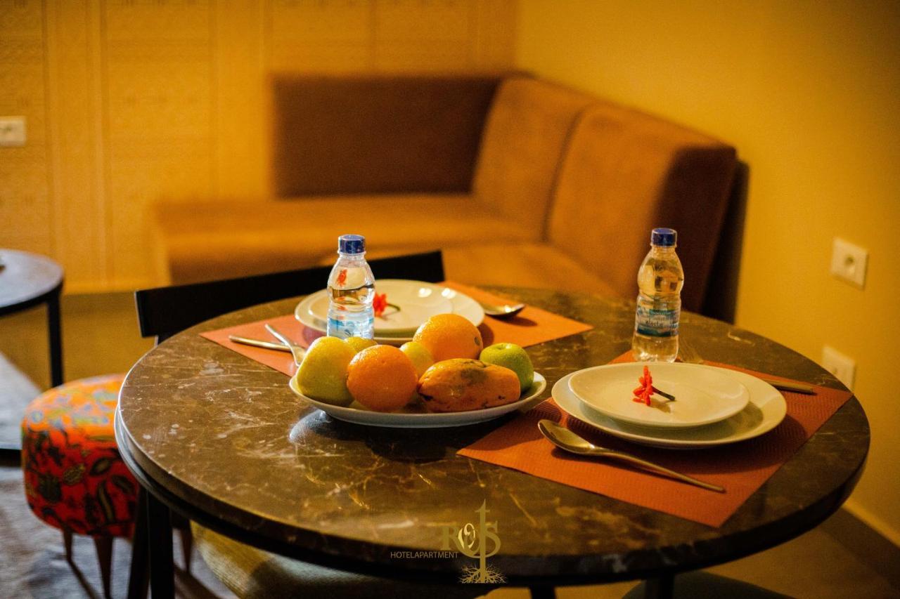 Roots Hotel Apartments أبيدجان المظهر الخارجي الصورة