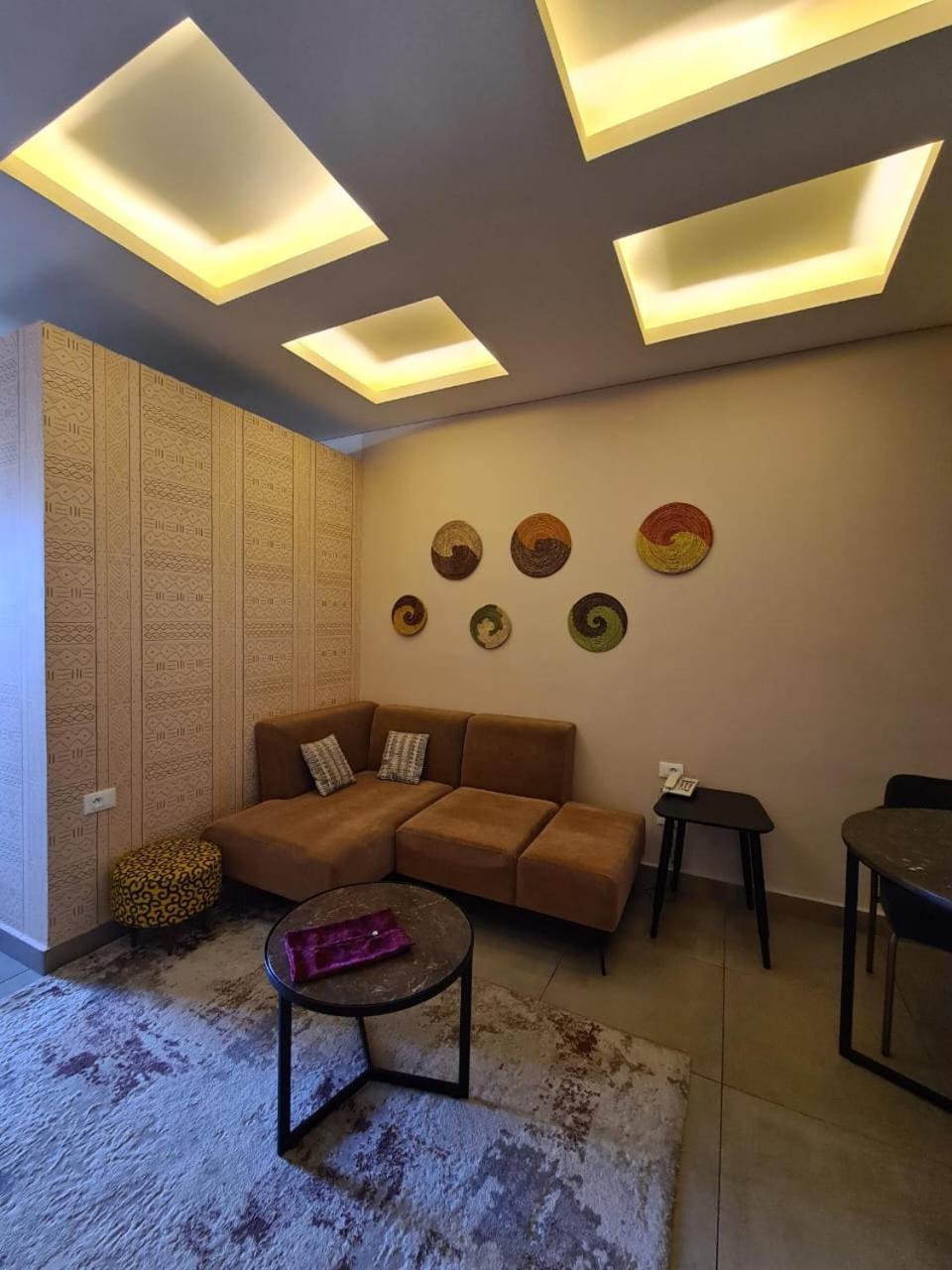Roots Hotel Apartments أبيدجان المظهر الخارجي الصورة