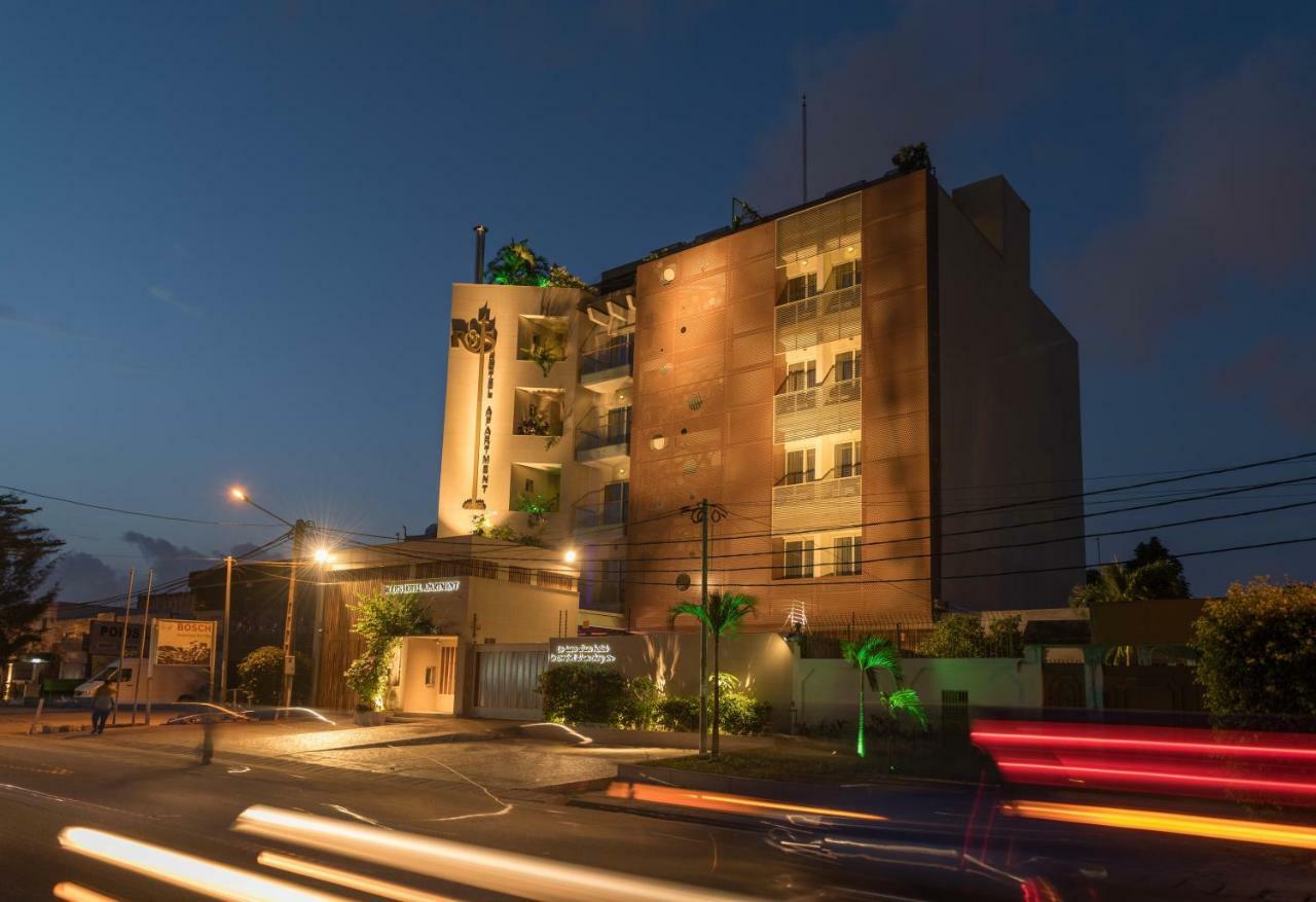 Roots Hotel Apartments أبيدجان المظهر الخارجي الصورة