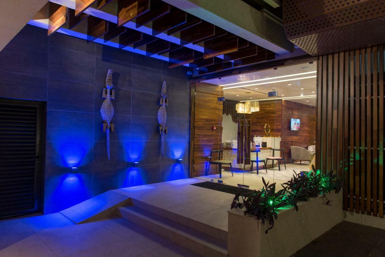 Roots Hotel Apartments أبيدجان المظهر الخارجي الصورة