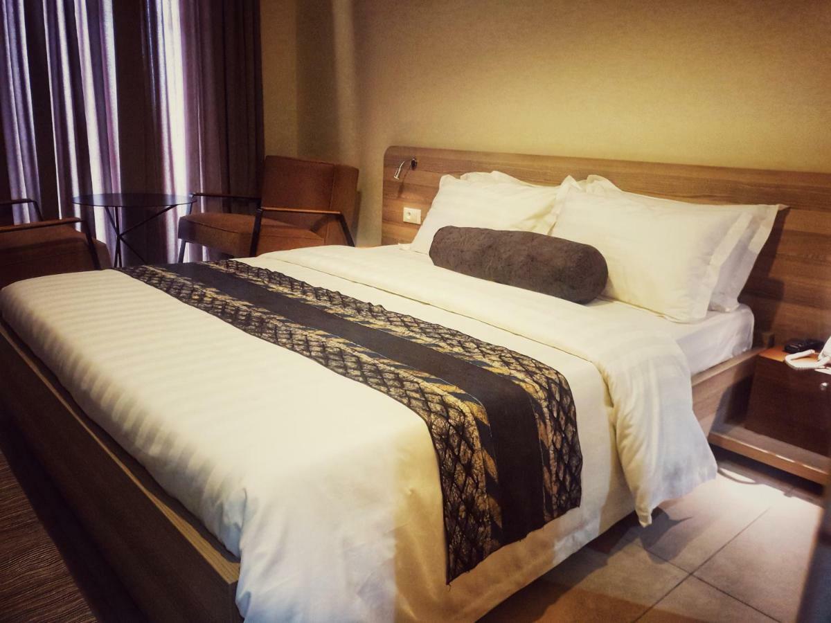Roots Hotel Apartments أبيدجان المظهر الخارجي الصورة