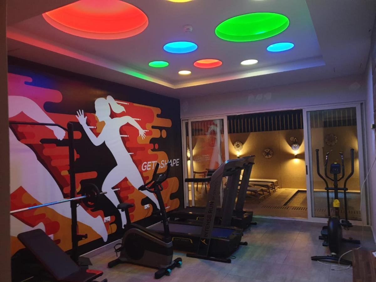 Roots Hotel Apartments أبيدجان المظهر الخارجي الصورة